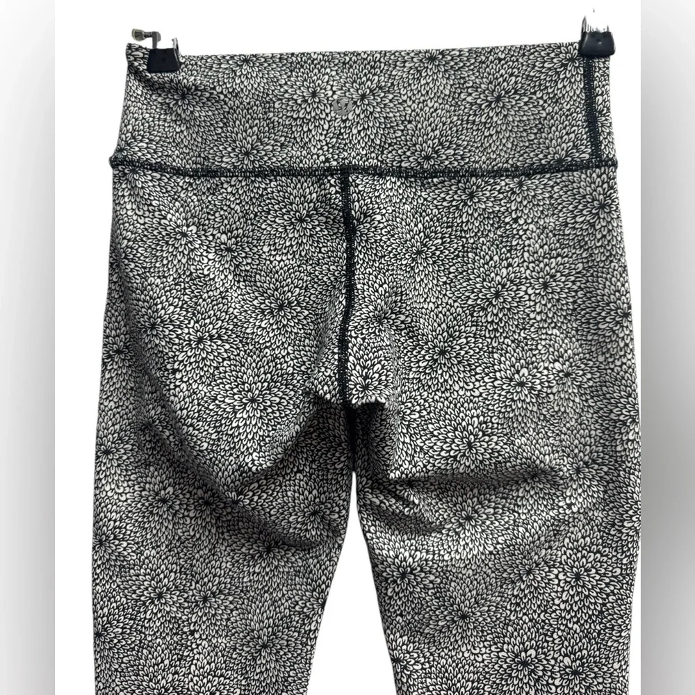 lululemon athletica lululemon black